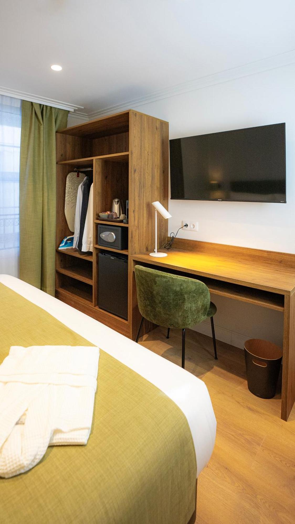 Hotel Casa Pince Barcellona Esterno foto