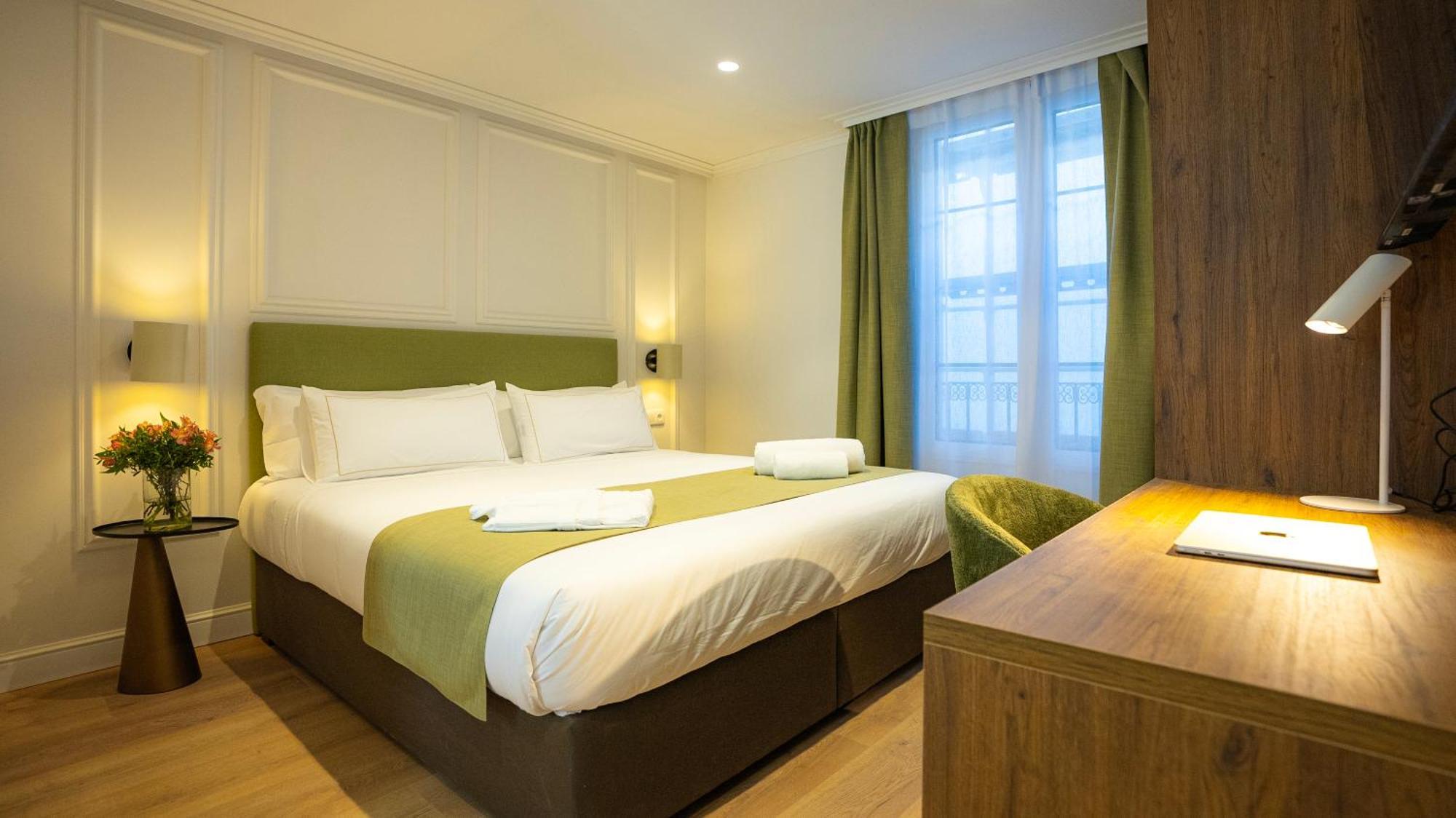 Hotel Casa Pince Barcellona Esterno foto