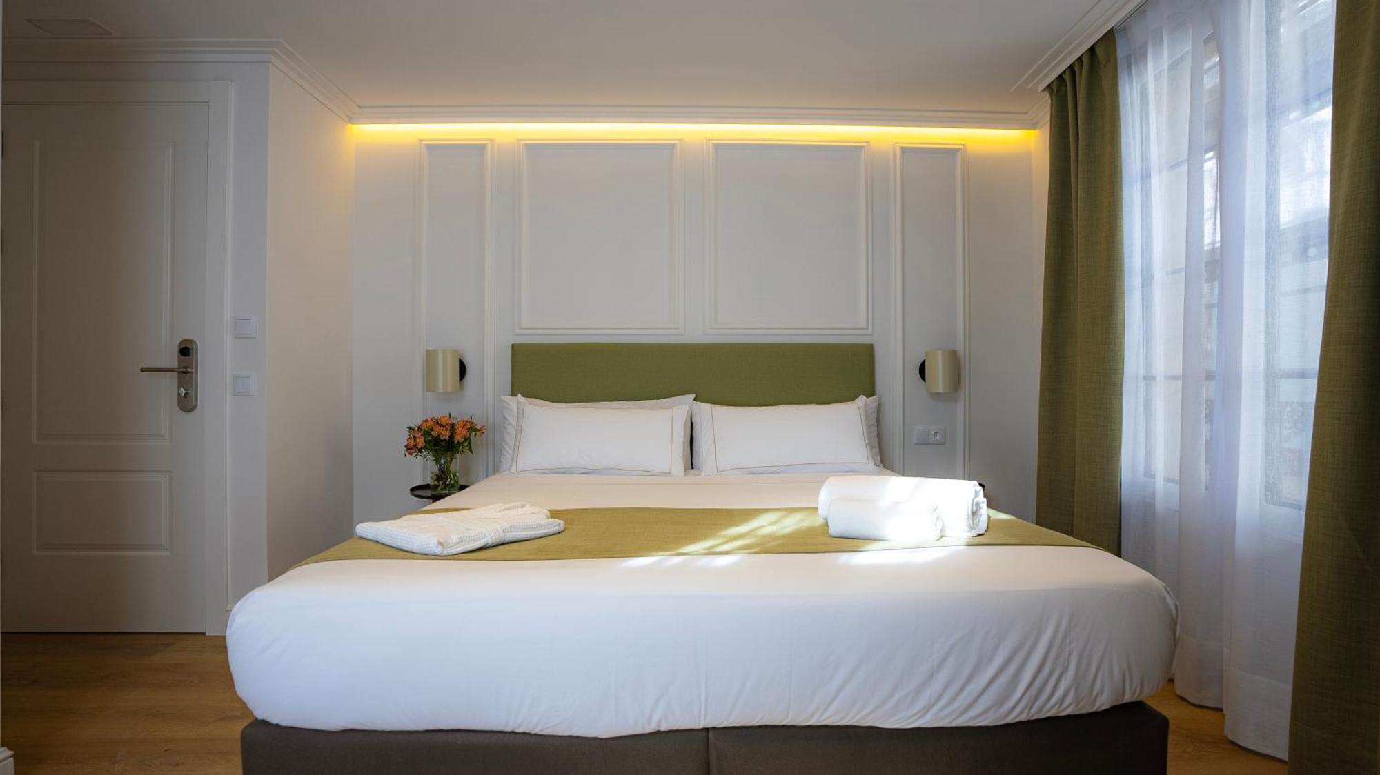 Hotel Casa Pince Barcellona Esterno foto