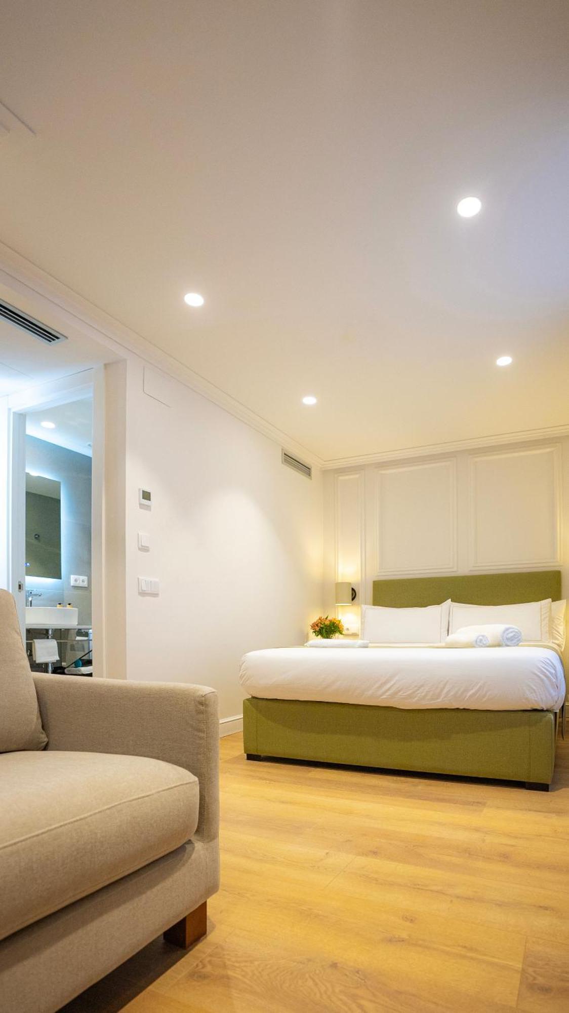 Hotel Casa Pince Barcellona Esterno foto