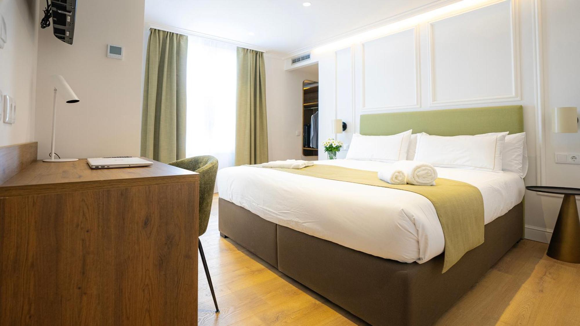 Hotel Casa Pince Barcellona Esterno foto