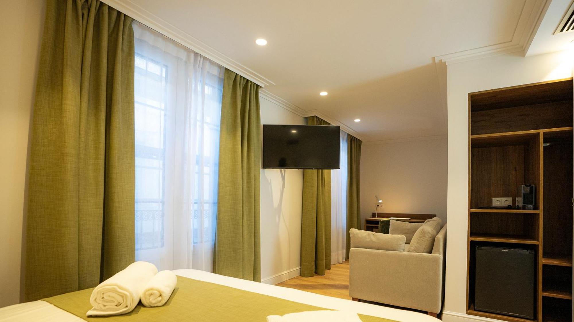 Hotel Casa Pince Barcellona Esterno foto