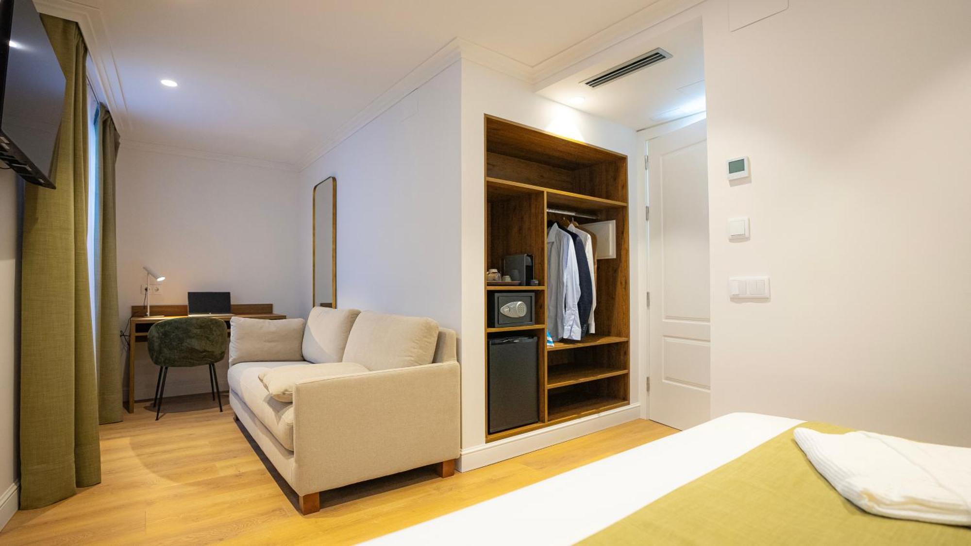 Hotel Casa Pince Barcellona Esterno foto